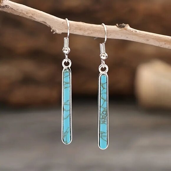 NEW Pair of vintage style BOHO earrings, dangle turquoise earrings, western - Picture 2 of 4